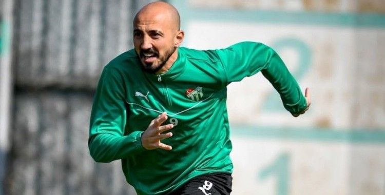 Aliağa FK, Ahmet İlhan Özek’le ilgileniyor
