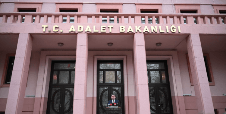 DEM Parti'den Adalet Bakanlığı'na İmamoğlu başvurusu