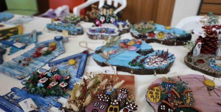 Adana’da el emeği göz nuru üretimle terapi
