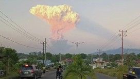 Endonezya’daki Lewotobi Laki-Laki Yanardağı patladı: Gökyüzünü kül bulutları kapladı