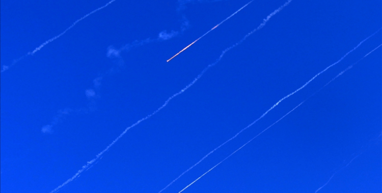 İran'dan İsrail'e yeni füze saldırısı