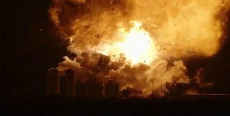 Elon Musk'ın Starship roketi statik test sırasında infilak etti