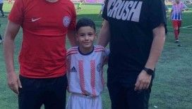 9 yaşındaki Yiğit Ali Koç, Fenerbahçe altyapısına davet edildi
