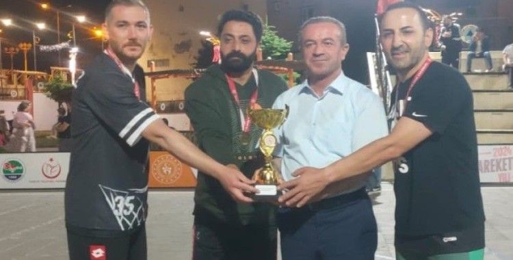 Hakkari 3x3 basketbol şampiyonu belli oldu: Beyazgölge zirvede!
