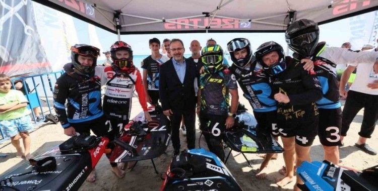 Mehmet Kasapoğlu: "Spor turizminde İzmir’i çok özel bir yere taşıyacağız"
