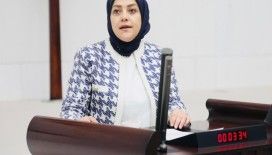 Milletvekili Ün, halk otobüsünde saldırıya uğrayan tesettürlü kadınla görüştü
