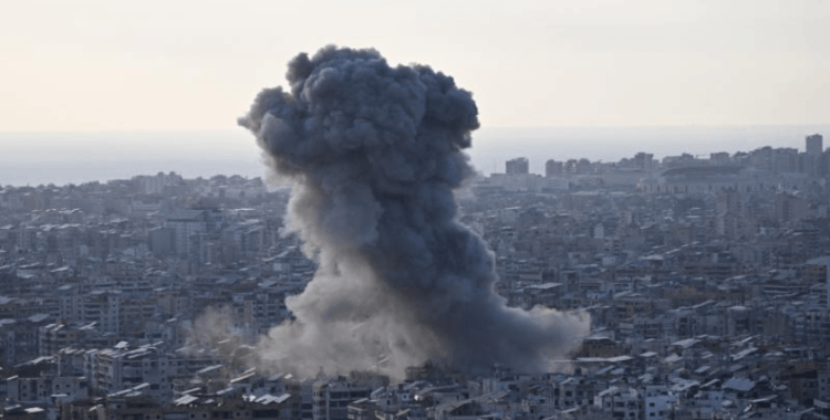 İran'ın bazı kentlerinde patlama sesi duyuldu