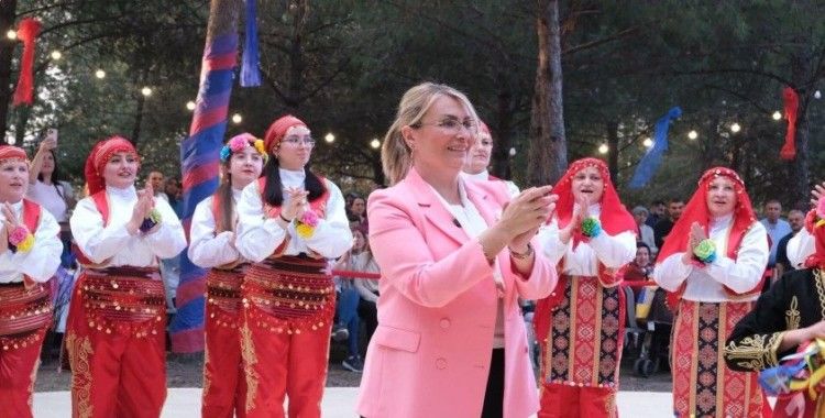 Altınova Belediye Başkanı Yasemin Fazlaca CHP'den istifa etti