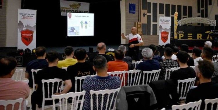 Kuşadası’nda motosiklet tutkunlarına ileri ve güvenli sürüş eğitimi verildi

