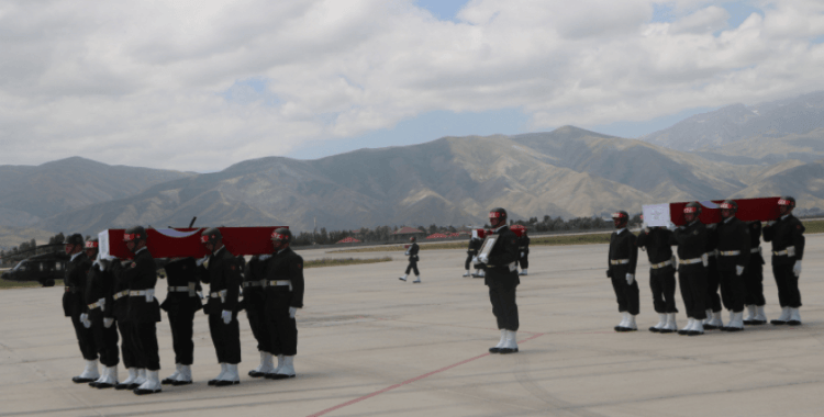 Şehitlerimiz memleketlerine uğurlandı