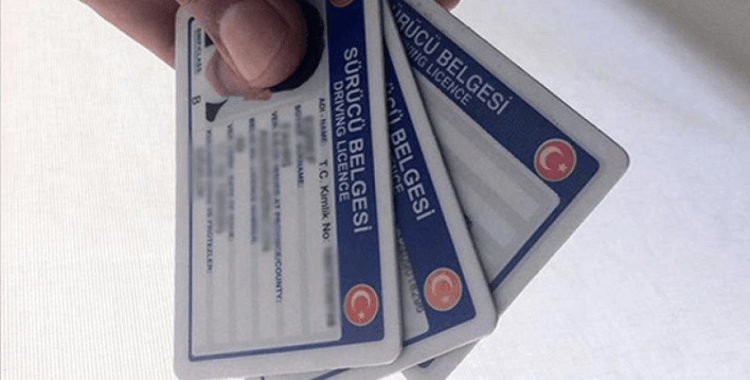 Eski tip ehliyetler 1 Ağustos'ta geçerliliğini yitirecek