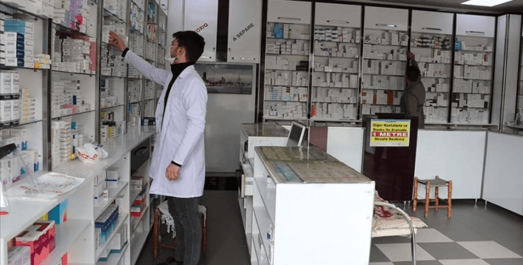 Eczaneler 15 Temmuz'da açık mı? Sağlık ocakları ve hastaneler ne durumda?