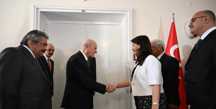 DEM Parti İmralı heyeti MHP Genel Başkanı Devlet Bahçeli'yi ziyaret etti