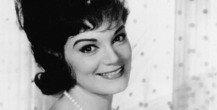 'Pretty Little Baby' şarkısının sahibi efsane şarkıcı Connie Francis 87 yaşında hayatını kaybetti