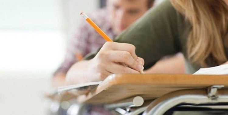 Özel üniversite fiyatları cep yakıyor: Eğitim ücretlerine yüzde 80'e varan zam