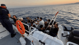 İzmir açıklarında 81 düzensiz göçmen yakalandı