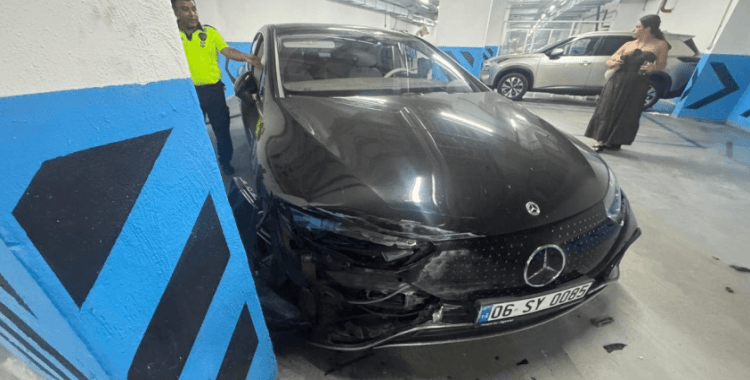 Çeşme'de vale 7 milyonluk aracı kullanılamaz hale getirdi