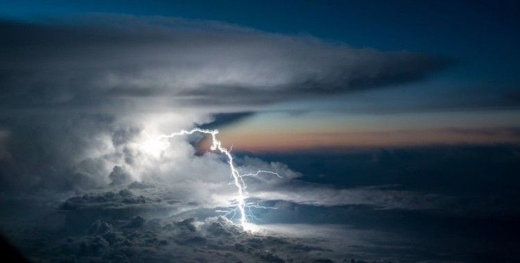 Havalimanlarında yeni dönem: Uçakta sıvı kısıtlaması tarihe karışıyor