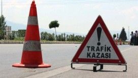 Sivas'ta minibüs uçuruma yuvarlandı: Can kaybı ve yaralılar var