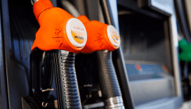 Akaryakıt tabelası gece yarısı değişti: Motorine indirim geldi