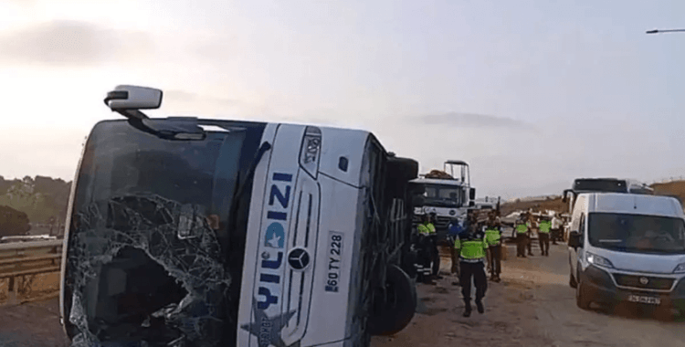 Kuzey Marmara Otoyolu'nda feci otobüs kazası: 4 Ölü, 20 yaralı