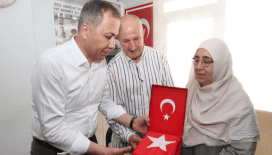 Bakan Yerlikaya, şehit polis Doğan'ın ailesini ziyaret etti