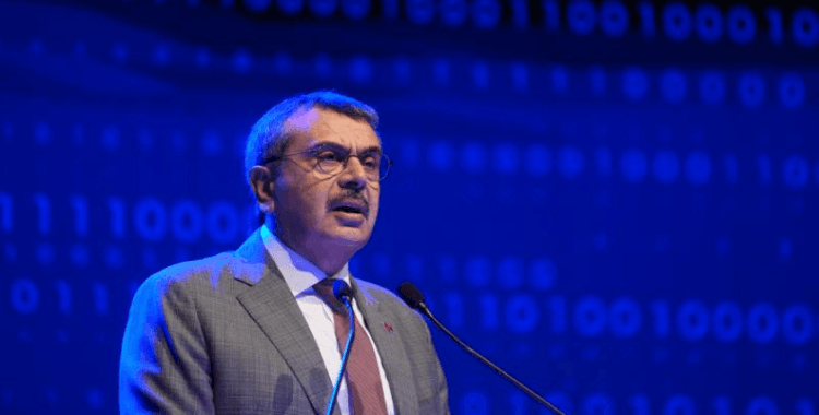 Bakan Tekin: Dün kapattıkları kapıları açtığımız için rahatsızlar