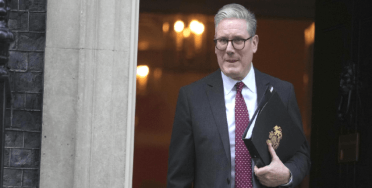 İngiltere kabinesinde 'vergi kaçakçılığı': Kabinede büyük değişikliğe gidildi