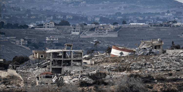 İşgalci İsrail'in Lübnan'a düzenlediği saldırılarda 5 kişi hayatını kaybetti