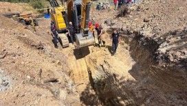 Manisa'da iki kişi göçük altında kaldı: Kurtarma çalışması sürüyor