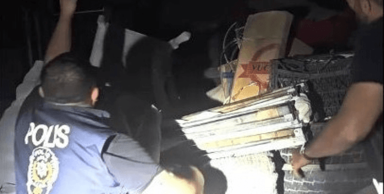 Aracın fan ve klima düzeneğinin içerisinde 11 düzensiz göçmen çıktı