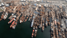 Tuzla tersaneler bölgesinde gemi yan yattı: 1 işçi hayatını kaybetti