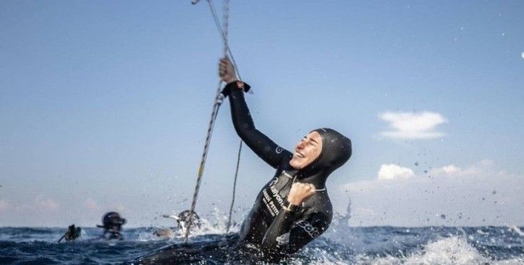 Şahika Ercümen Gazze için daldı, dünya rekoru kırdı