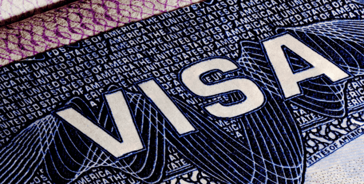 AB, çok girişli vizelerin kimlere verileceğini açıkladı