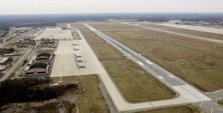 ABD üssünde şüpheli paket paniği: En az 7 kişi hastaneye kaldırıldı