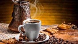 Beyoğlu'nda bir kafede skandal: Kahvesini deterjanla yaptıkları genç kadın yaşam mücadelesi veriyor