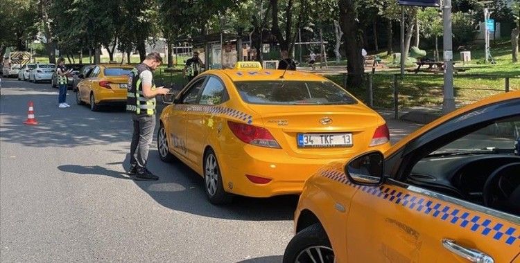 Takside kredi kartı ile ödeme yapan herkesi ilgilendiriyor: Komisyon ücreti almak yasal mı?