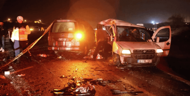 Mardin'de zincirleme trafik kazası: 4 ölü, 5 yaralı