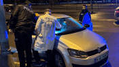 Pendik’te GBT kontrolü sırasında park halindeki araçtan ceset çıktı