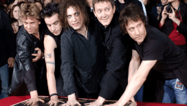 The Cure gitaristi Perry Bamonte 65 yaşında hayatını kaybetti