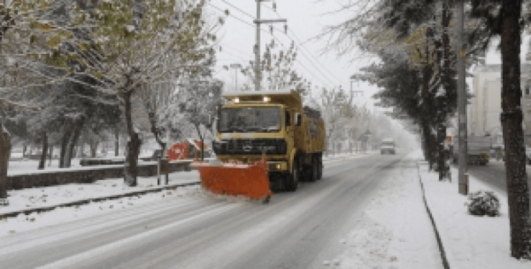 DBB’den uyarı: Kış lastiği takmayan araçlar trafiğe çıkmasın