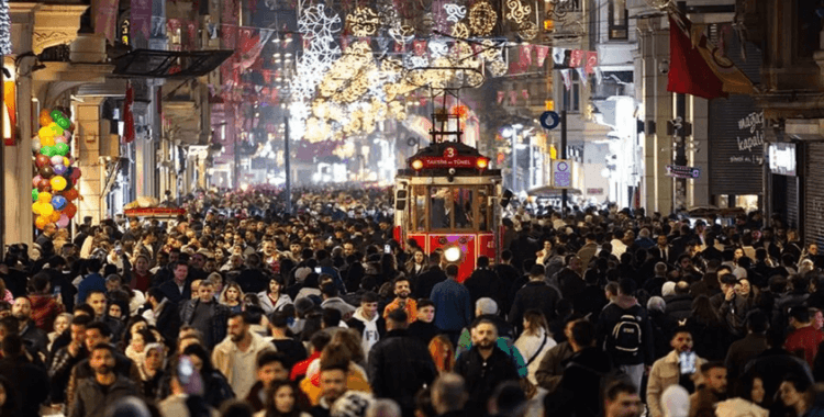 Türkiye'deki dernek sayısı 100 bini geçti: 'Aklını oynatanlar' da var, 'Kıtlama şekerle çay içmeyi sevenler de'