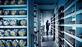 Dünyanın en büyük 'kıyamet kasası' kapılarını açtı: İçinde ne var?