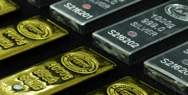 Hem altın hem gümüşte rekor: Kapalıçarşı'da gram altın 7 bin lirayı aştı