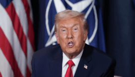 Trump: İran'ın yakınlarında büyük bir donanmamız var