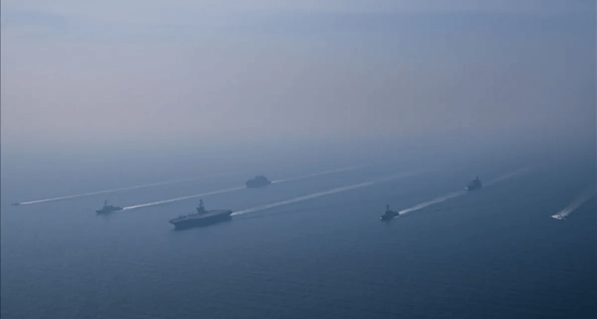 Körfez'de savaş alarmı! Bahreyn'de ABD'ye ait savaş gemileri denize açıldı