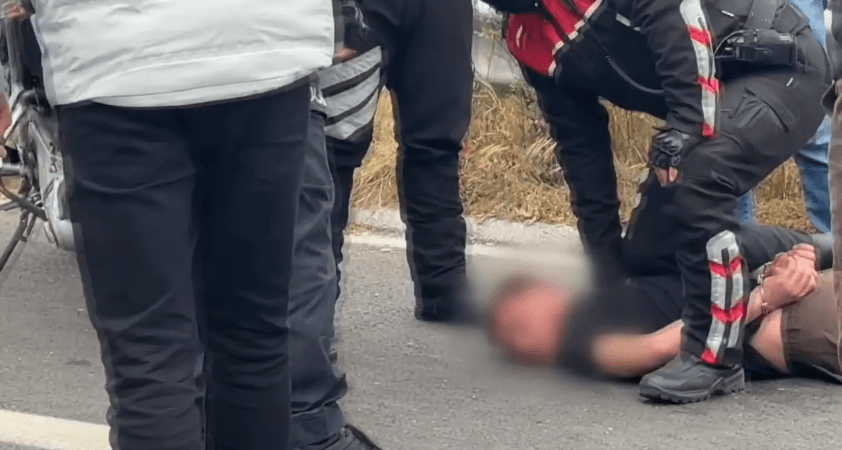 Aydınspor eski başkanı Erhan Özlüer ve kardeşine silahlı saldırı