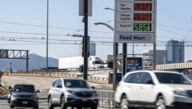 ABD ve Avrupa'da akaryakıt krizi! Milyonlarca kişi sokaklara döküldü, zamlar protesto edildi