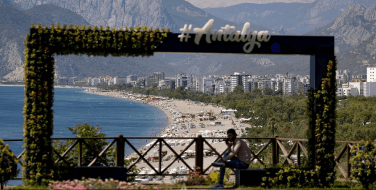 Savaş turizmi vurdu: 'Antalya’da Rezervasyonlar İptal Edilmeye Başlandı'