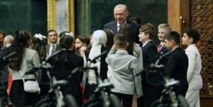 Cumhurbaşkanı Erdoğan çocuklarla bir araya geldi